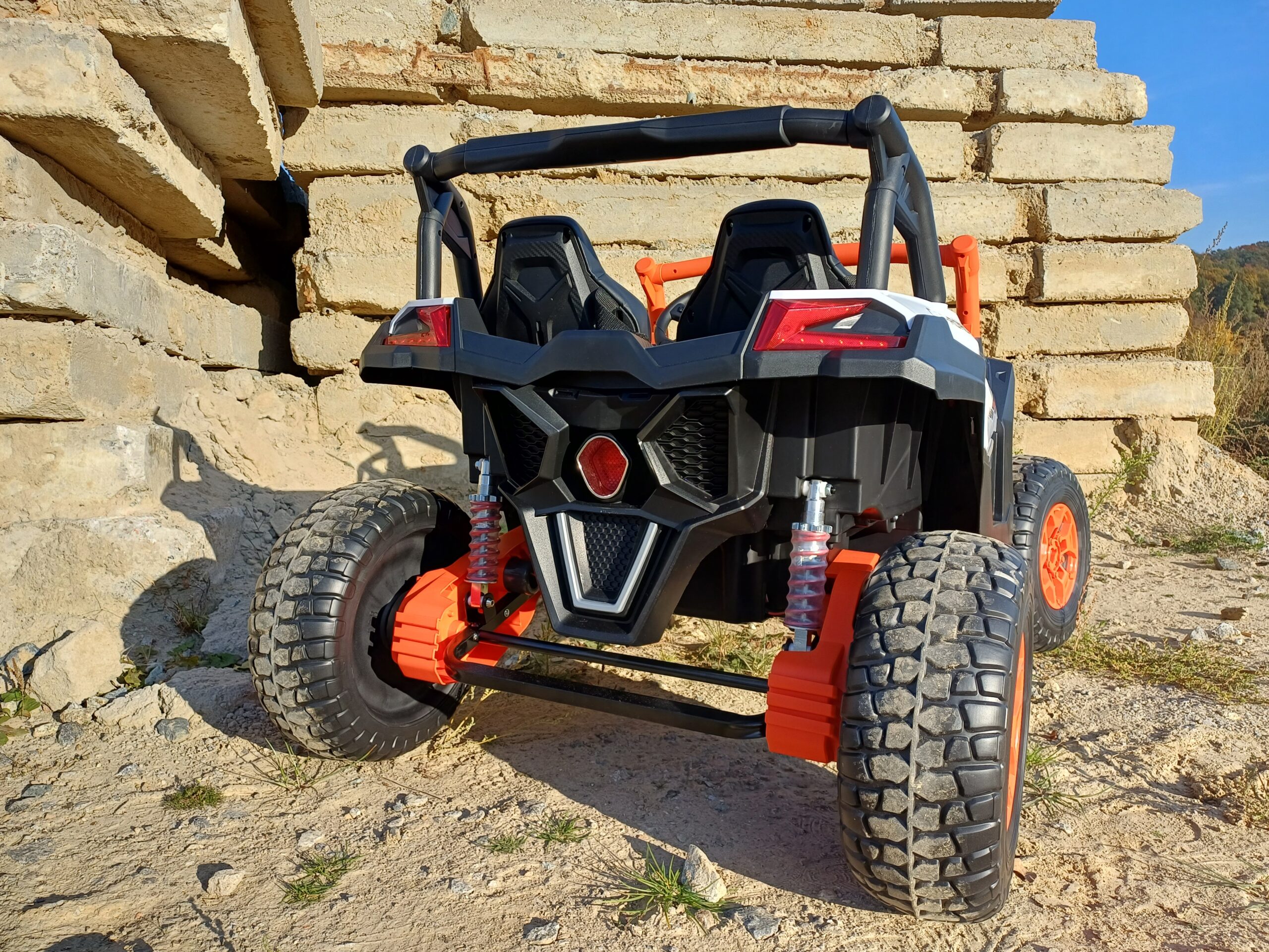 Buggy UTV X3 – zabawkowy pojazd terenowy na akumulator