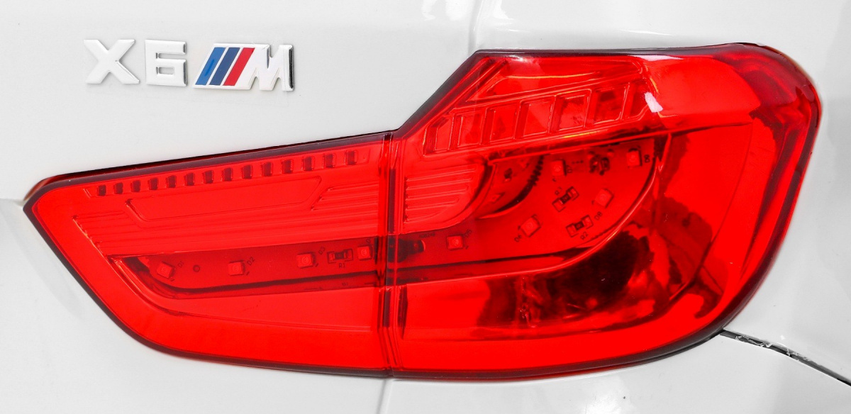 BMW X6M Biały - obrazek 10